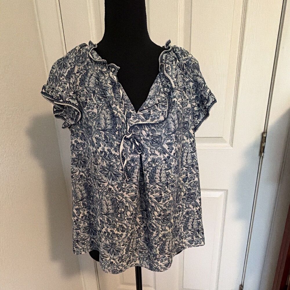 Max Studio Women's Floral Short Sleeve Blouse Size S Tie In Front Ruffle Sleeve